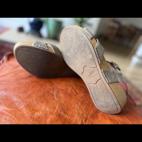 Dansko Laurie Wedge - Size 41 - Picture 2 of 5